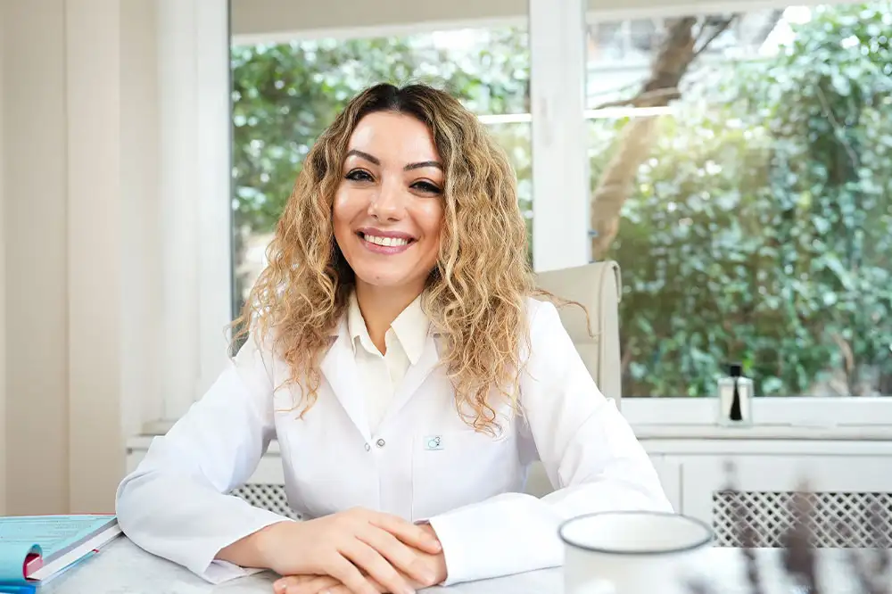 Doç. Dr. Ezgi Özkur